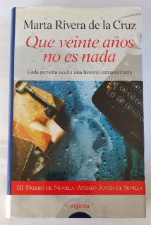 Que veinte años no es nada. Cada persona oculta una historia extraordinaria.