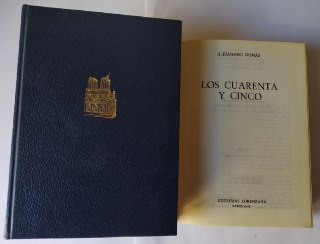 Los cuarento y cinco.