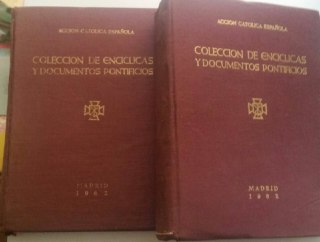 Colección de encíclicas y documentos pontificios. 2 tomos.