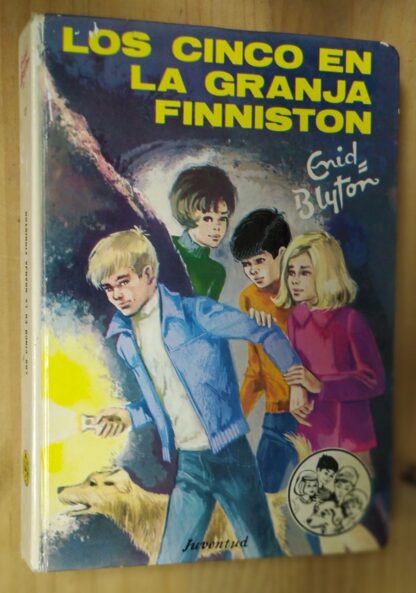 Los cinco en la granja Finniston.