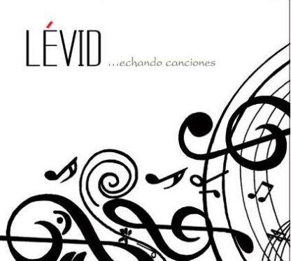 ....Echando canciones